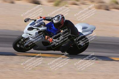 media/Dec-10-2023-SoCal Trackdays (Sun) [[0ce70f5433]]/Turn 9 Inside Set 2 (1115am)/